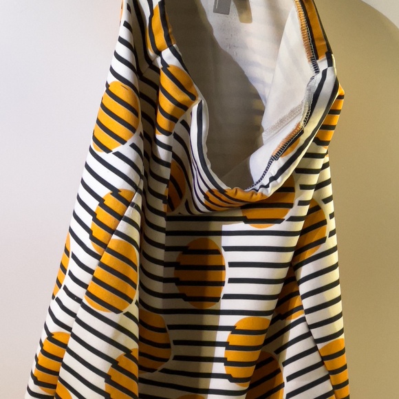 ASOS Graphic Midi Skirt – Yellow & Black Striped Dot Print - Picture 4 of 4